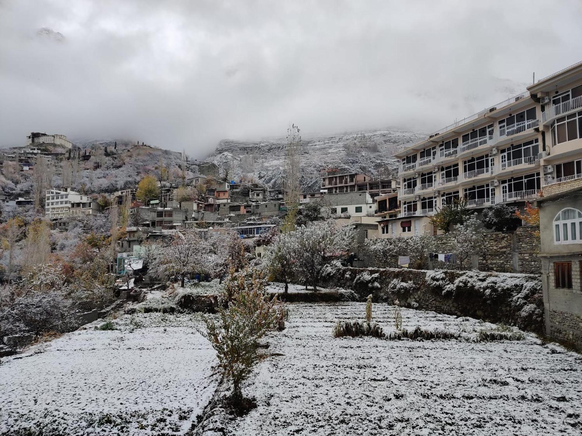 Hilltop Hotel, Hunza Karimabad  Esterno foto