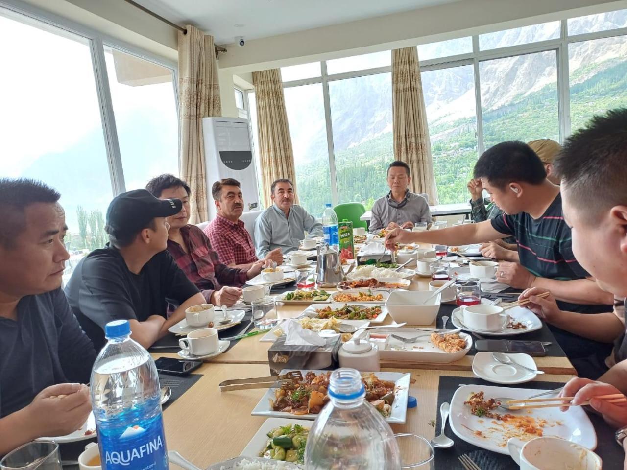 Hilltop Hotel, Hunza Karimabad  Esterno foto